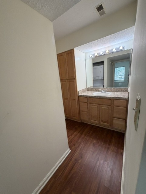 Gallery Photo 9